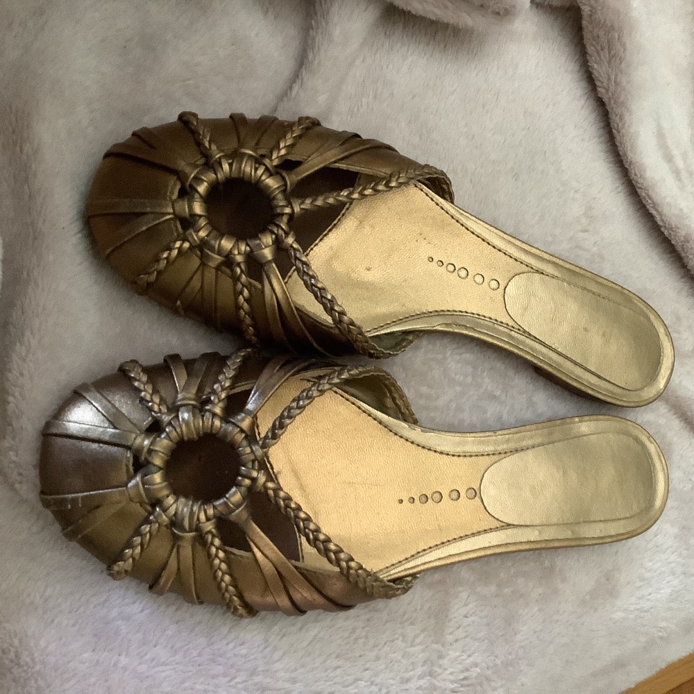Bronze slip on flats